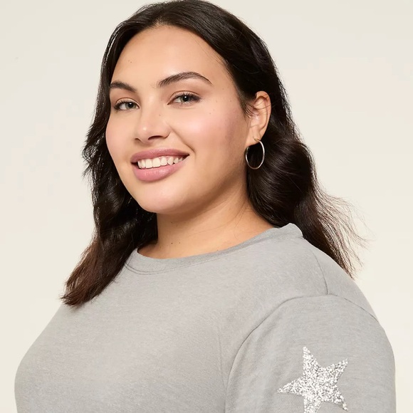 Lane Bryant Gray Casual Crewneck with Star details sz 14/16 - Picture 3 of 8